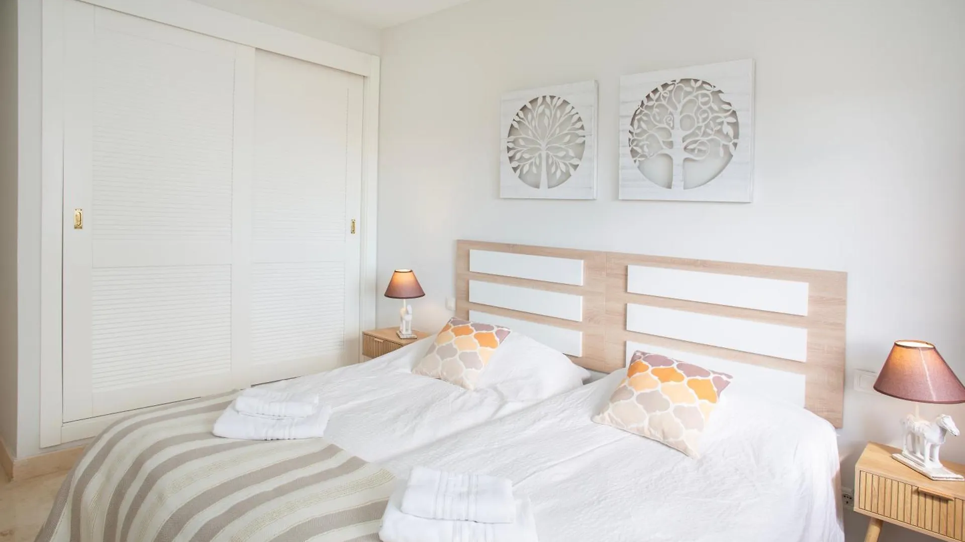 Apartment The Luxury Golf Paradise - 8 Pax Groups - Families Malaga Spain